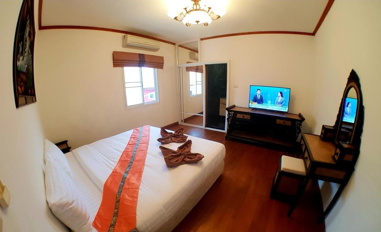 Joopland Luxury Pool Villa Pattaya Walking Street 6 Bedrooms Екстер'єр фото